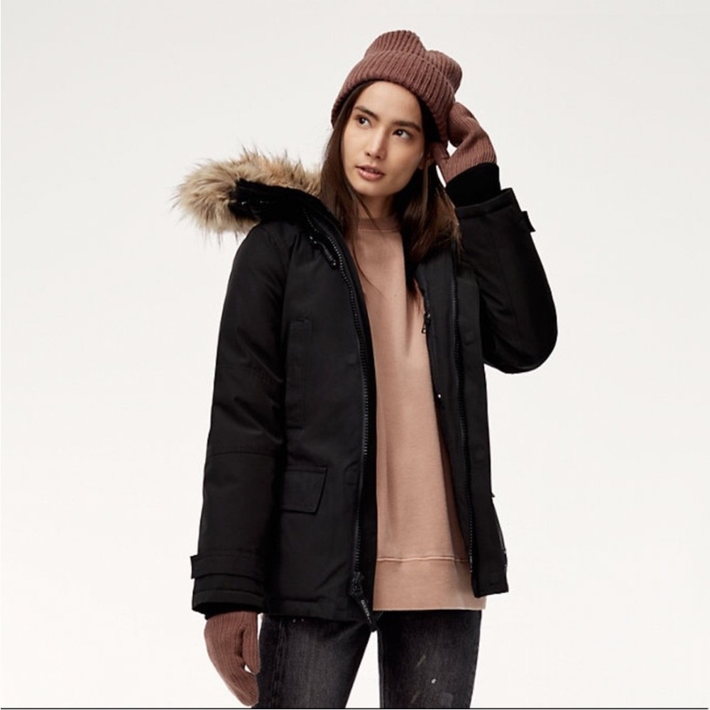 Aritzia TNA Larsen Goose Down Parka Black, size XL